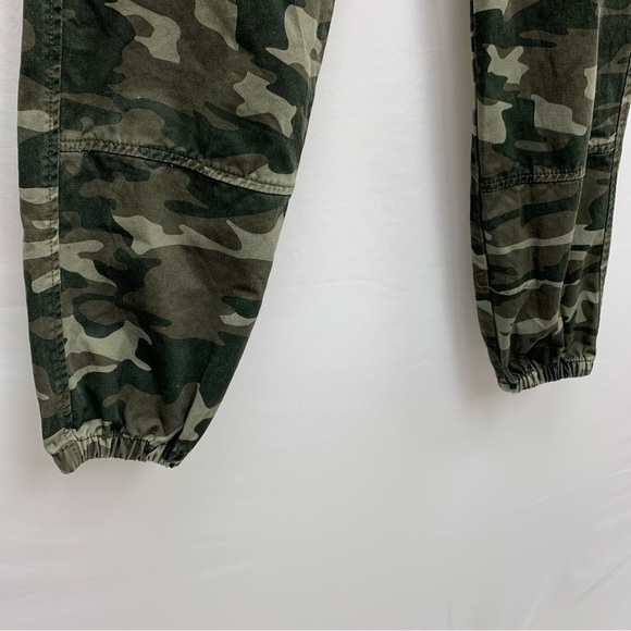 Urban Heritage Cargo camo military pants green Size XS fits 26 woman’s - Picture 12 of 16